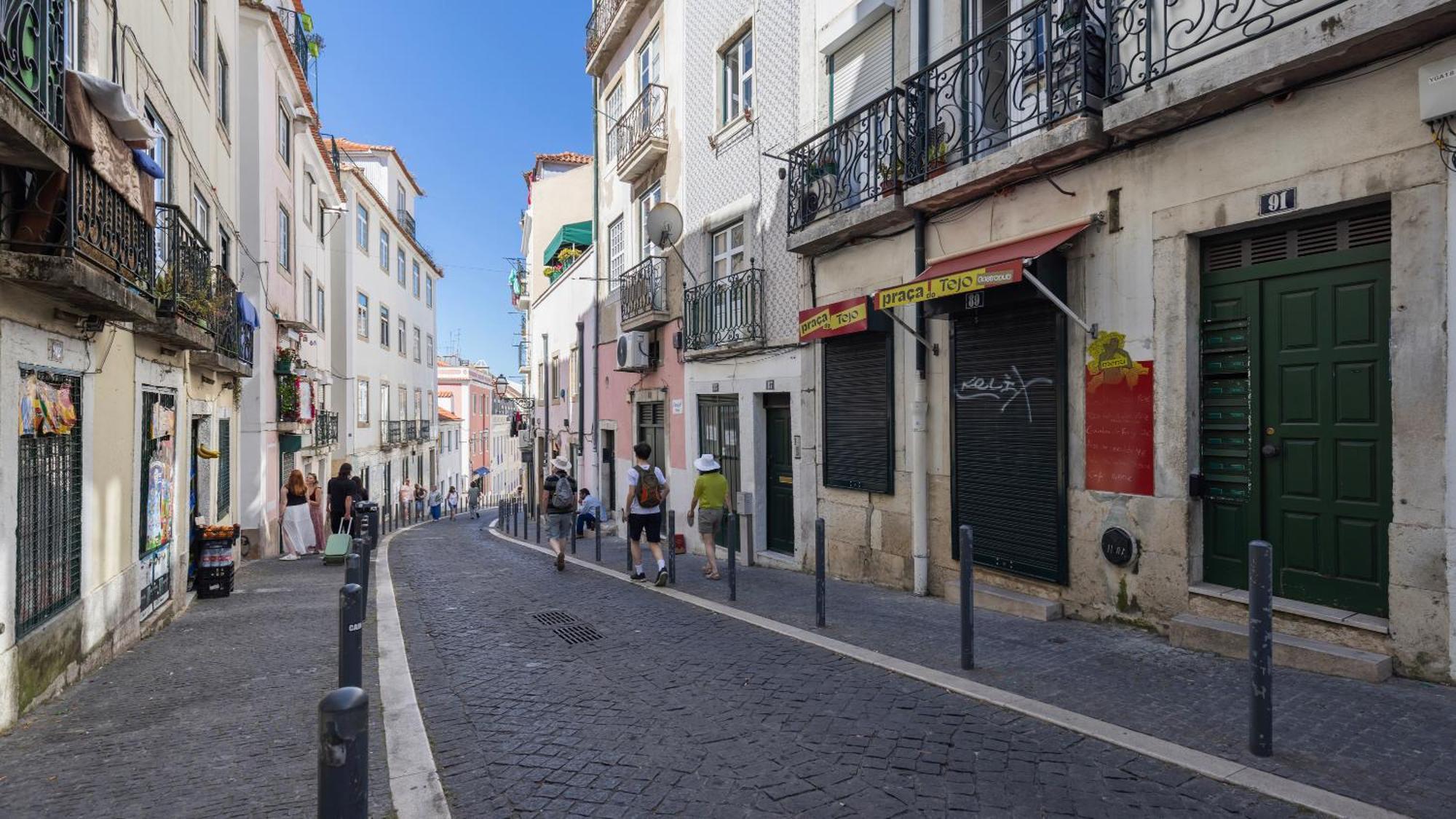 Alfama 1bdr By Lovelystay Apartamento
